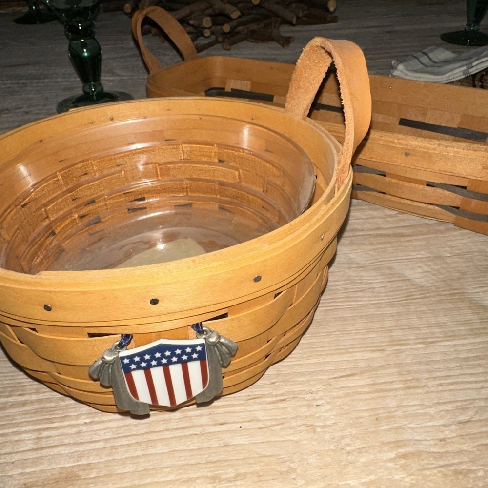 Vintage Longaberger Baskets Lot of 2 2000 Inaugural Round 1993 Cracker Rectangle